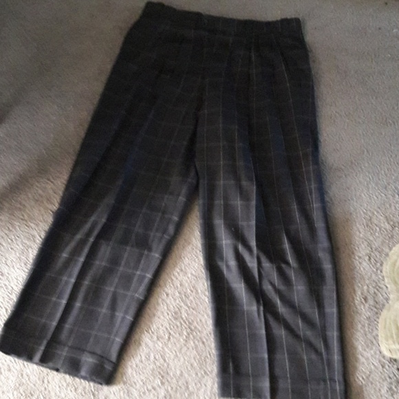 LEONARDO'S Custom Apparel 3-Piece Windowpane Suit, 44L, 38W / 32L - Picture 8 of 9